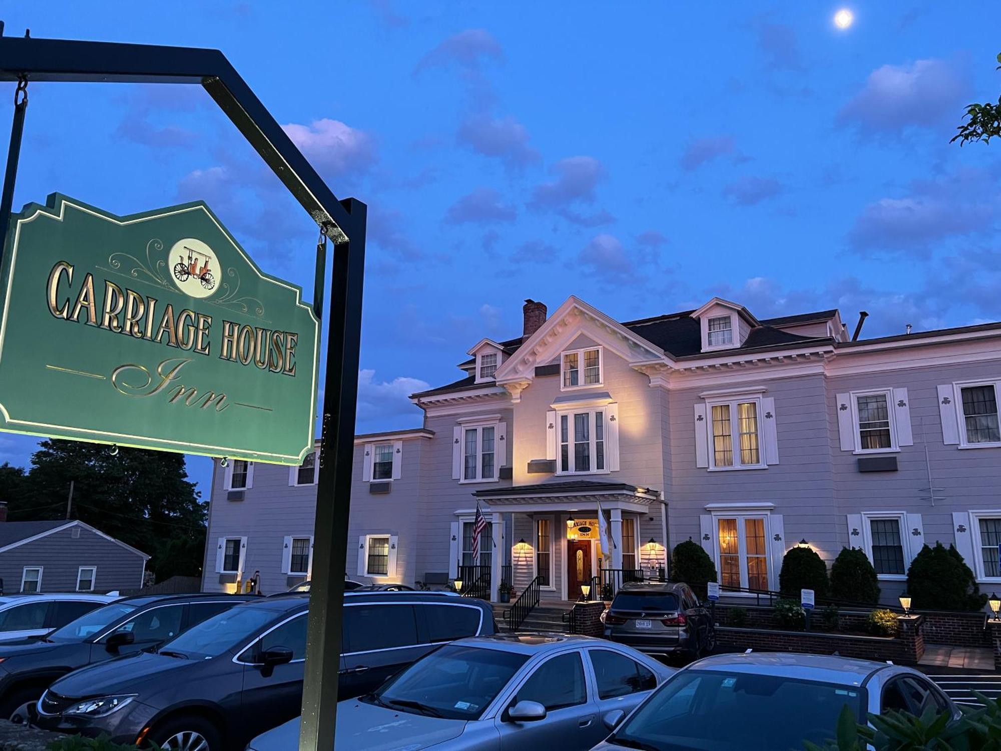 The Carriage House Inn Newport Middletown Extérieur photo